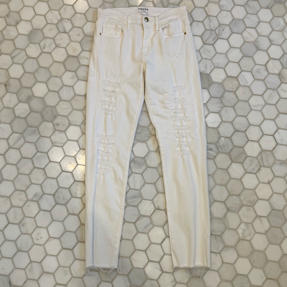 Frame Mid-Rise Straight leg Jean size 24